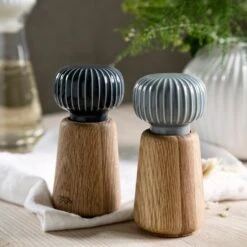 Kähler Hammershøi Spice Mill Small, Indigov 11 Kähler Hammershøi Spice Mill Small, Indigov -Default Template 4 kahler hammershi grinder h145 dark green 8