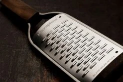 Microplane Master Grater, Medium 6 Microplane Master Grater, Medium -Default Template 4 microplane master grater medium 5