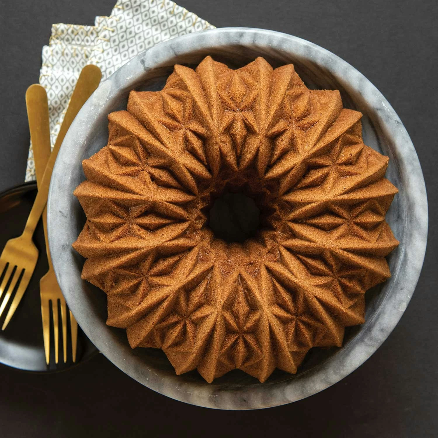 Nordic Ware Cut Crystal, Bundt Pan 3 Nordic Ware Cut Crystal, Bundt Pan - Afbeelding 3