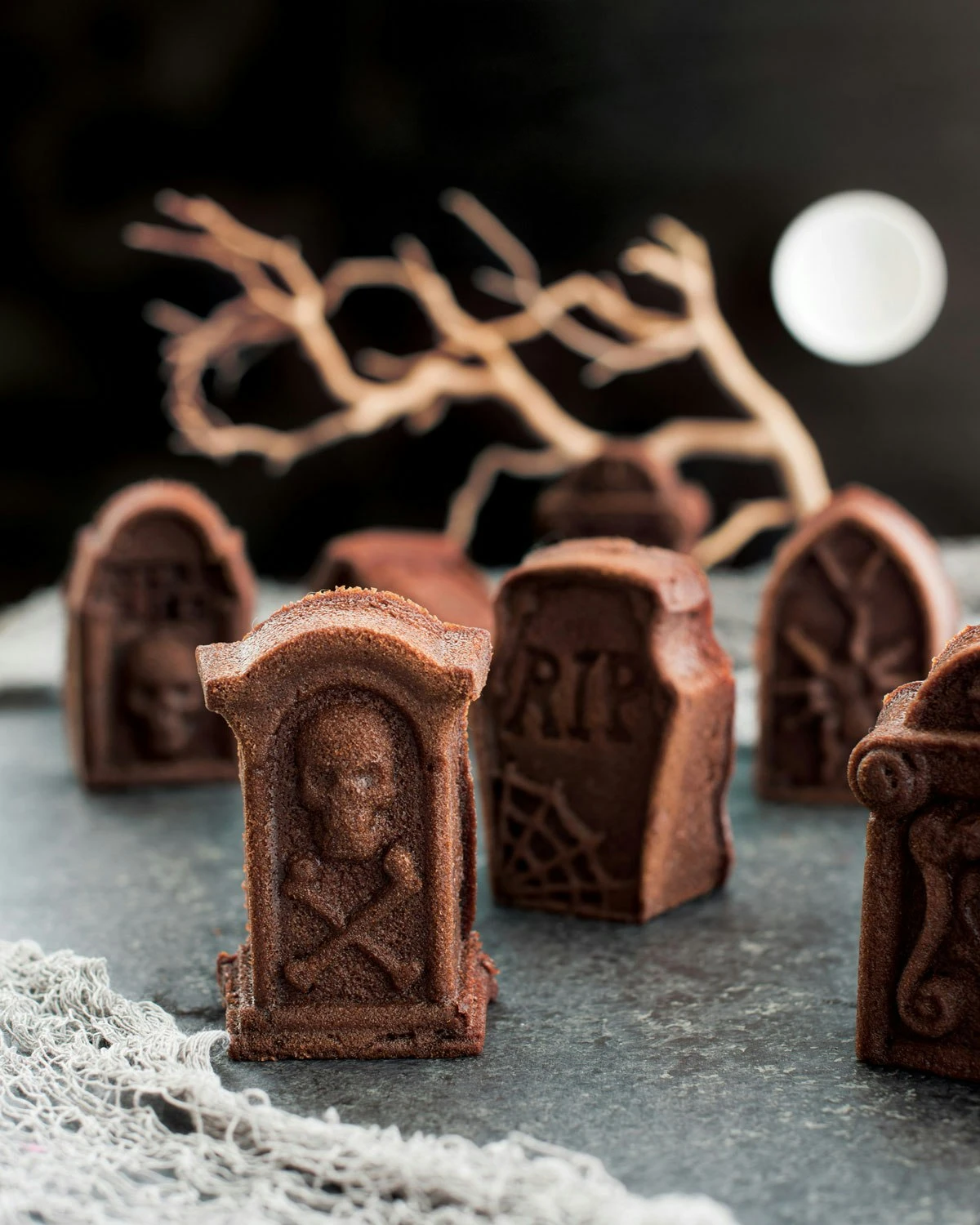 Nordic Ware Tombstone Cakelet Bakvorm 2 Nordic Ware Tombstone Cakelet Bakvorm - Afbeelding 2