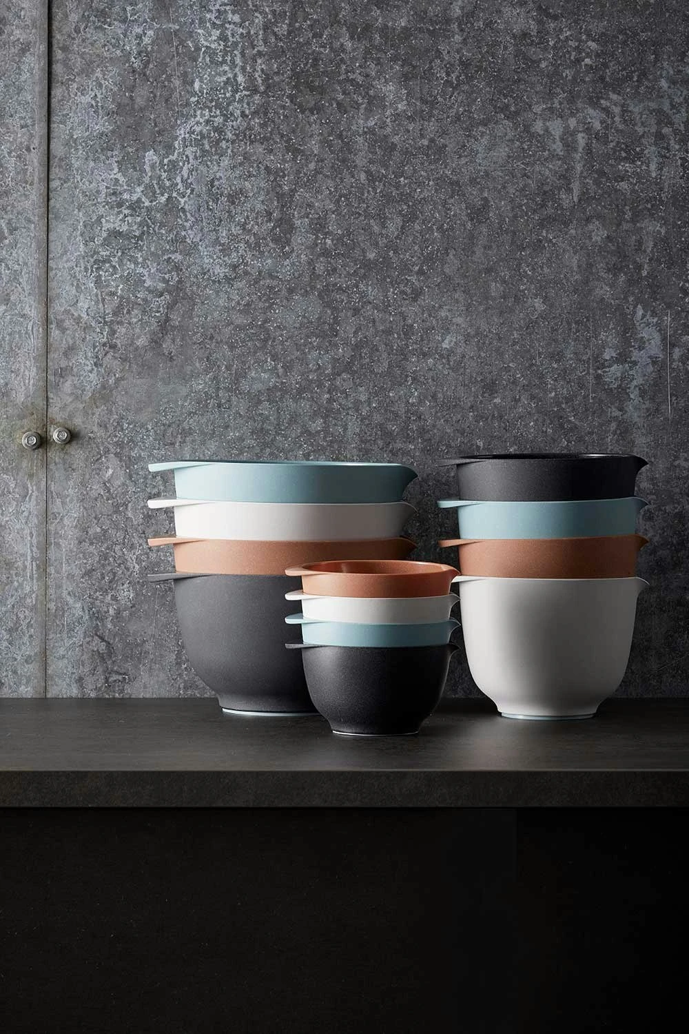 Rosti Margrethe Kom Pebble Black, 0,75 L 4 Rosti Margrethe Kom Pebble Black, 0,75 L - Afbeelding 4