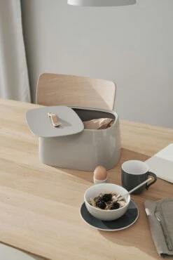 Stelton Emma Bread Box, Grey -Default Template 4 stelton emma bread box 11
