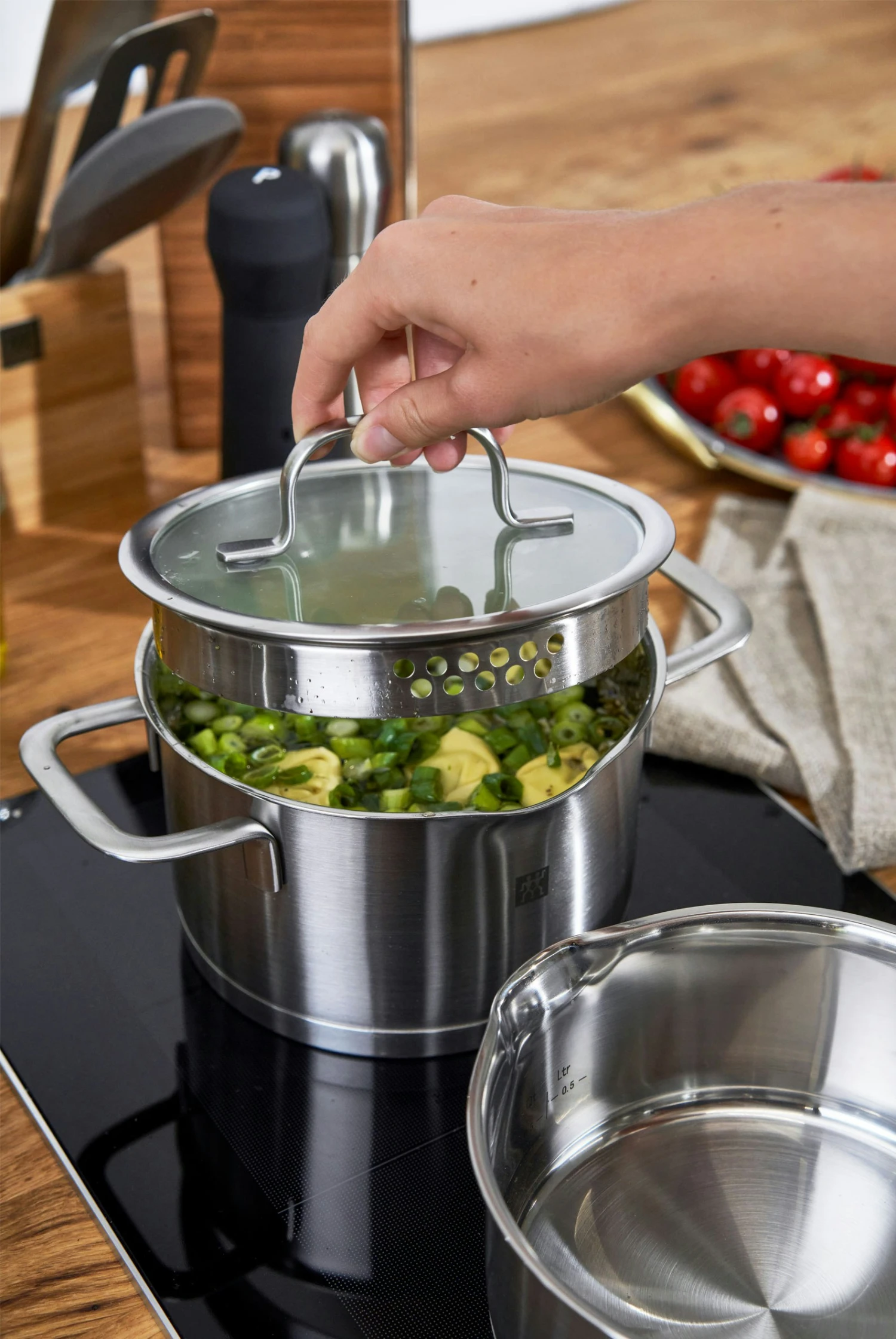 Zwilling True Flow Pottenset Roestvrij Staal 3 Stuks 4 Zwilling True Flow Pottenset Roestvrij Staal 3 Stuks - Afbeelding 4